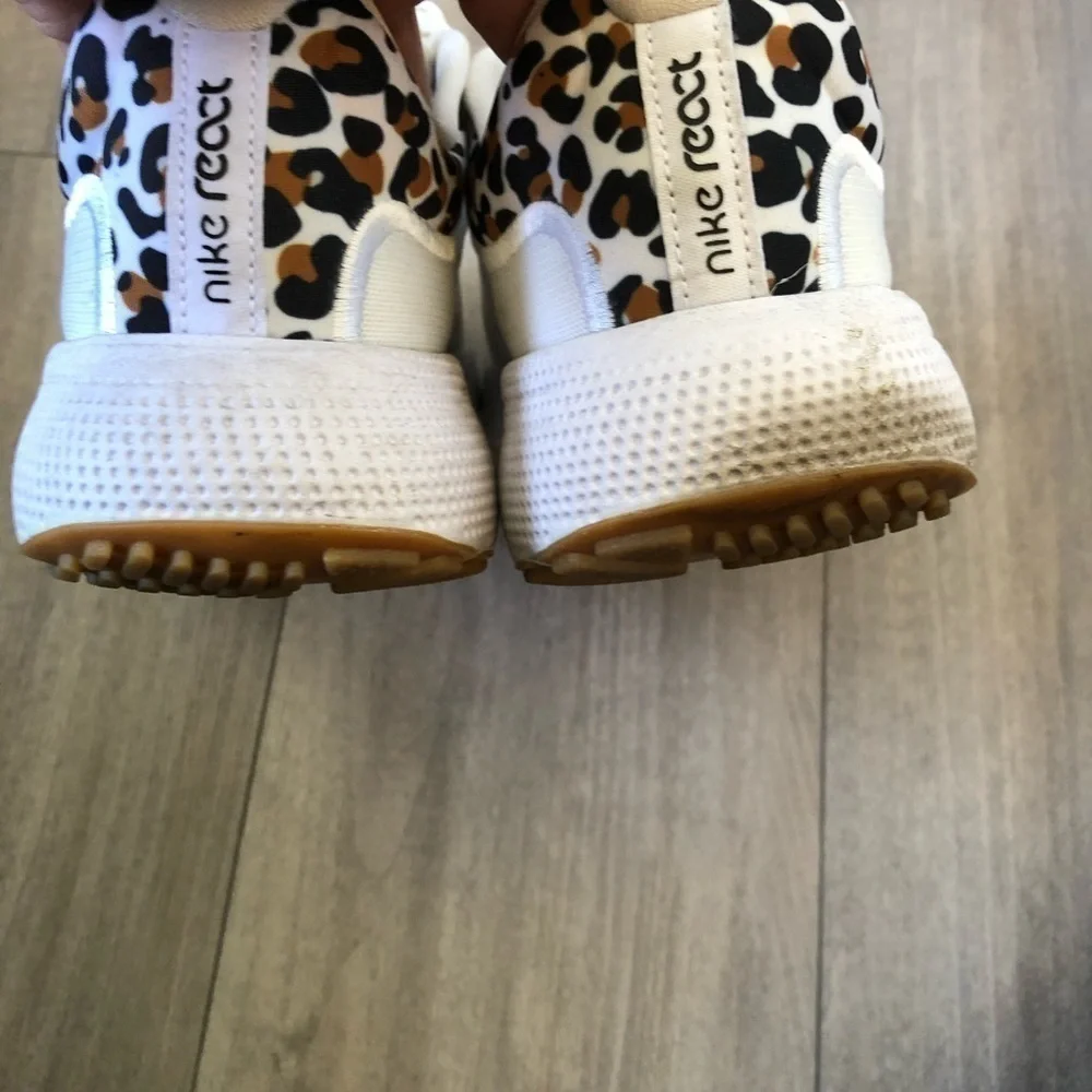 Nike React Escape Run White Leopard Sneakers 11